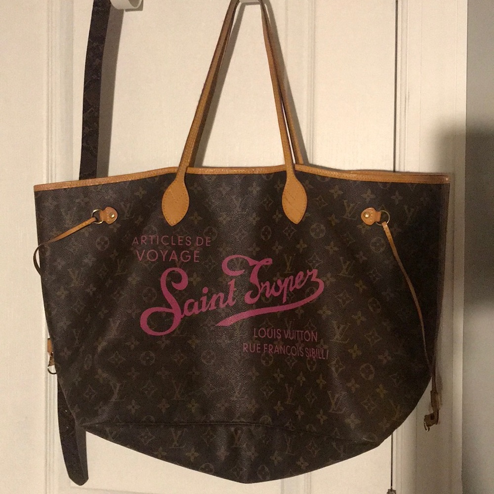 Lous Vuitton never full tote